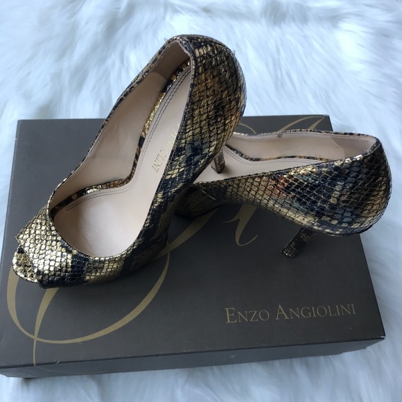 ✨Enzo Angiolini Eatanen heels. Black &Gold. 5 inch - Picture 5 of 8